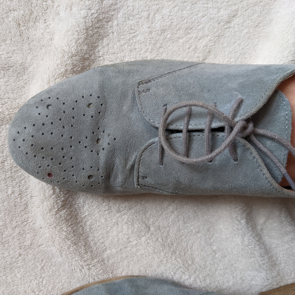Minelli blue suede shoes